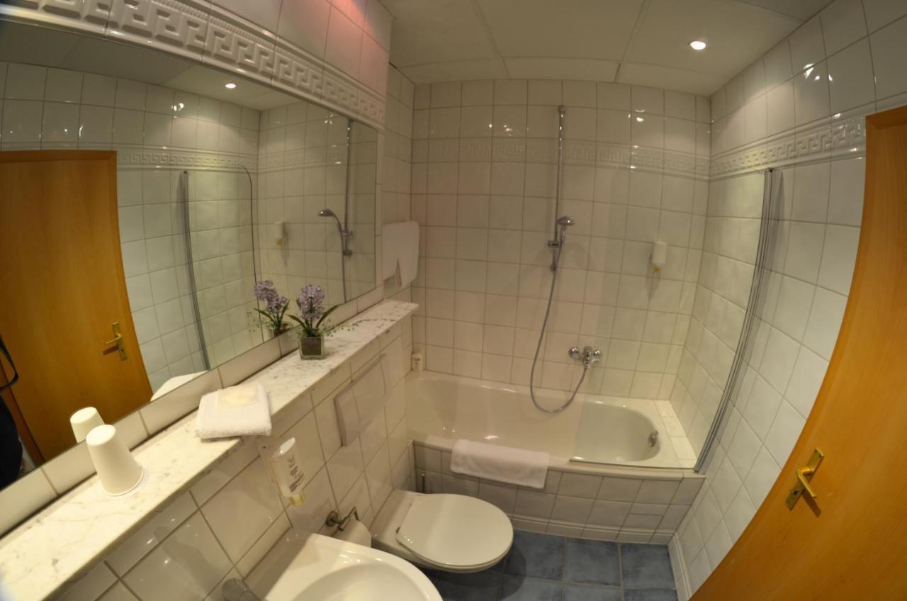 Hotel Am Markt Карлсруе Екстер'єр фото